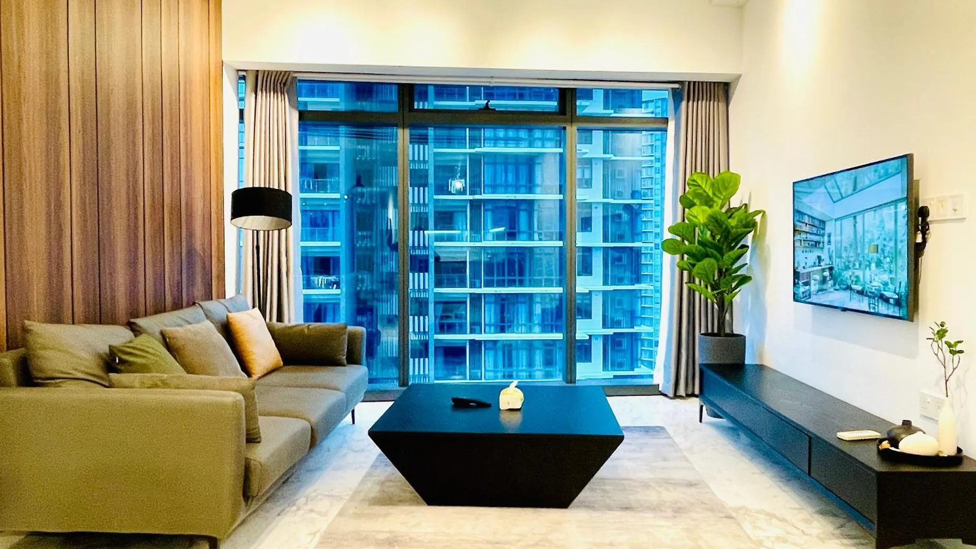Eatonresidences Klcc By Mah كوالالمبور 0*,