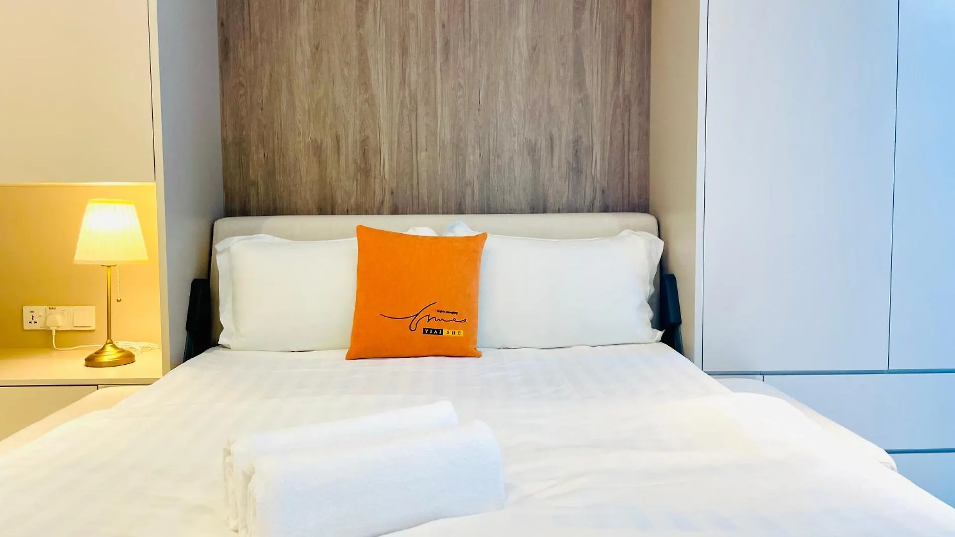 Eatonresidences Klcc By Mah كوالالمبور 0*,